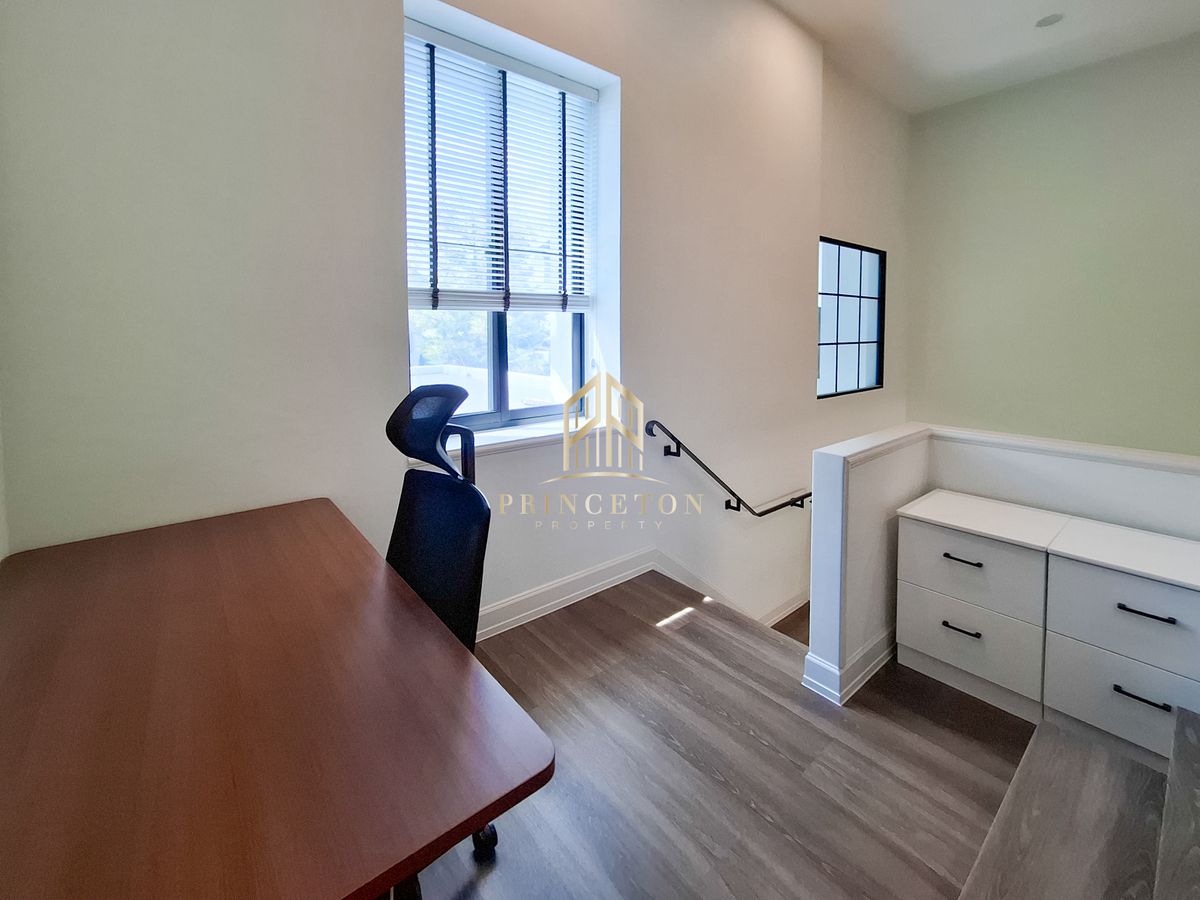 HousePattanakan, Srinakarin : Luxury House For Sale or Rent Nantawan Rama 9 New Krungthep Kreetha