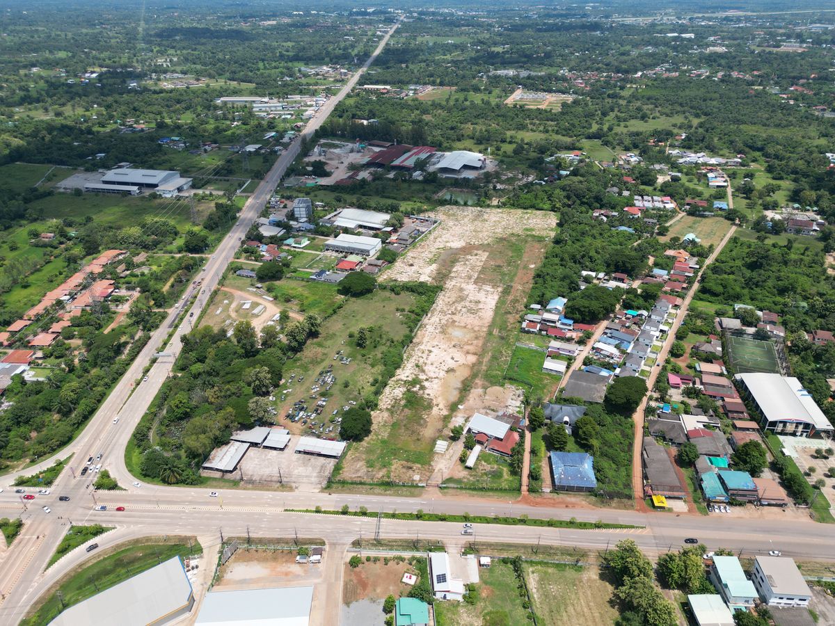 ขายที่ดินสกลนคร : ขายที่ดินสกลนคร 3-3-28 ไร่ ซอยหนองมันปลา 10 อำเภอเมืองสกลนคร แปลงสวยมาก ทำเลดีมาก ราคาดีสุดๆ