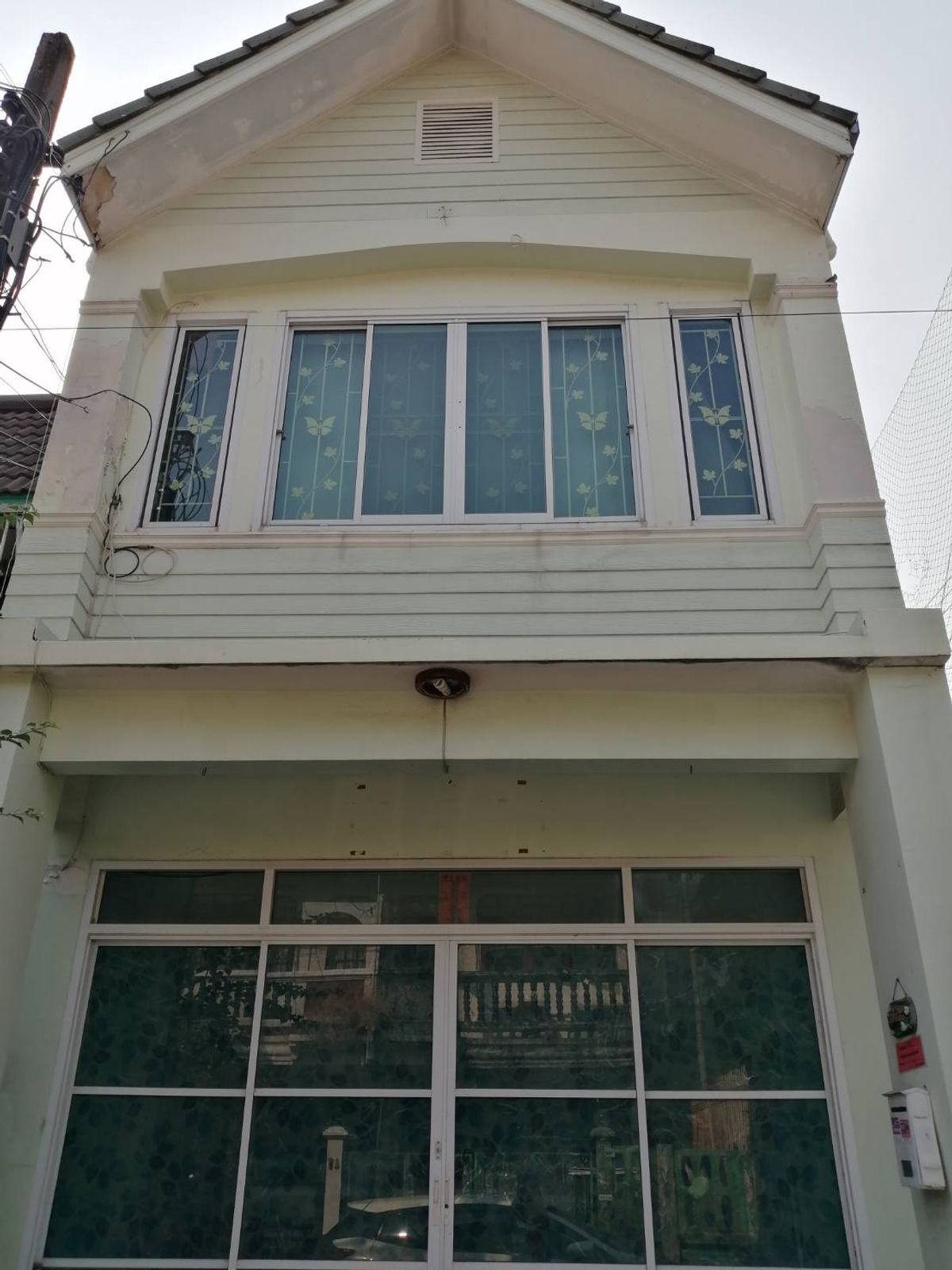 ขายทาวน์โฮมลาดพร้าว101 แฮปปี้แลนด์ : บ้านเสนาวิลล่า 84 / 2 ห้องนอน (ขาย), Baan Sena villa 84 /2 Bedrooms (FOR SALE) PIK112