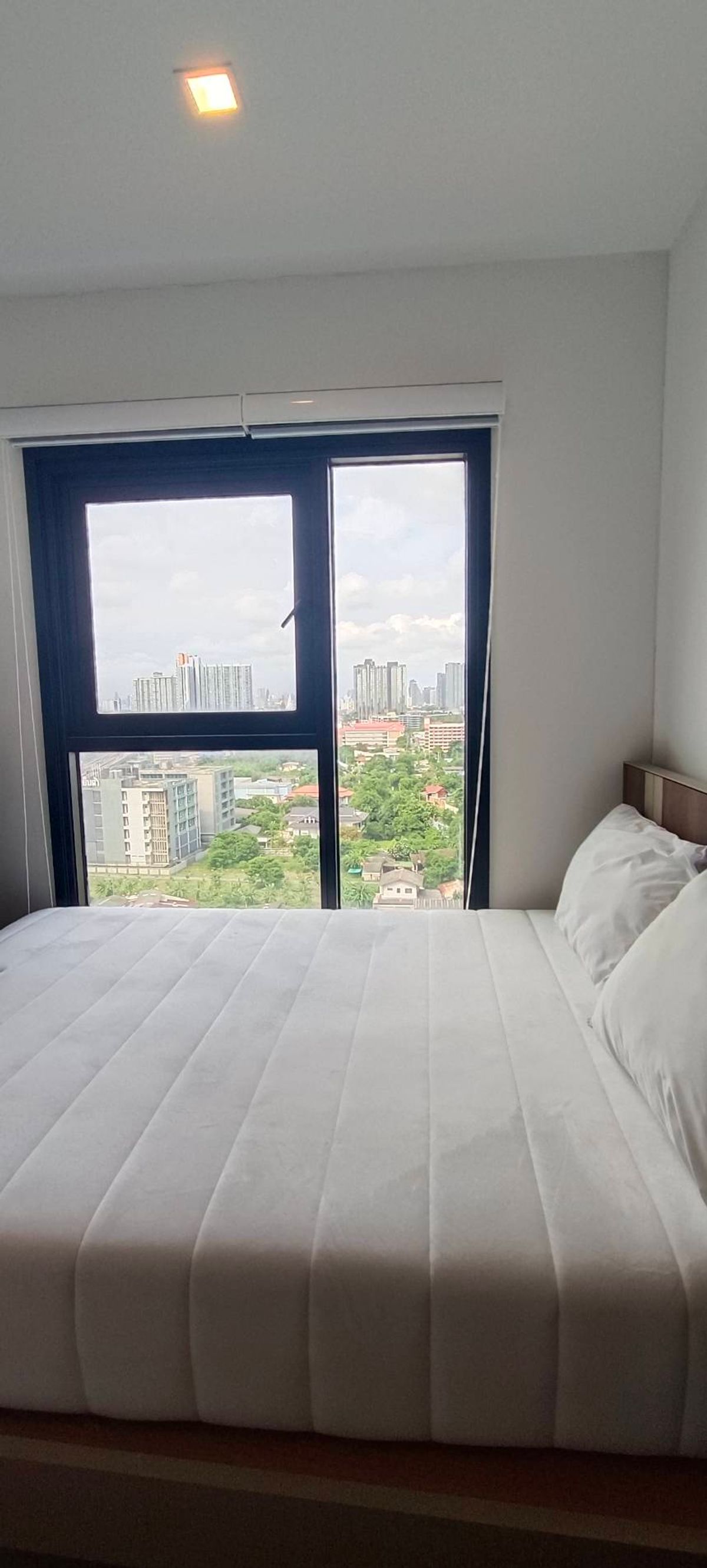 ให้เช่าคอนโดบางแค เพชรเกษม : [  ให้เช่า 1 Bed Plus 31 ตรม  ] 13,000 เฟอร์ครบ ตู้บิ้วอินเพิ่ม เครื่องใช้ไฟฟ้าพร้อมอยู่อาศัย ห้องใหม่ไม่เคยปล่อยเช่า ชั้นกลางๆ
