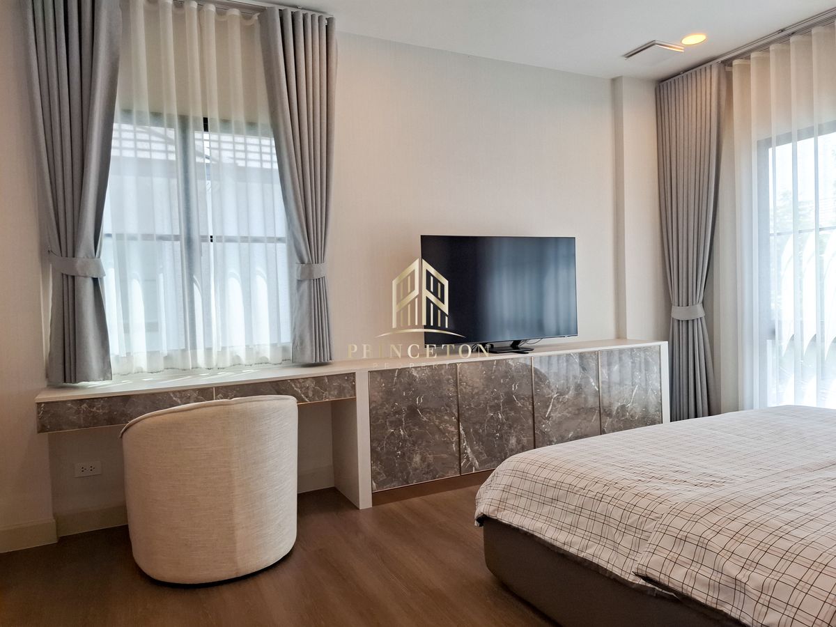 HousePattanakan, Srinakarin : Luxury House For Sale or Rent Nantawan Rama 9 New Krungthep Kreetha