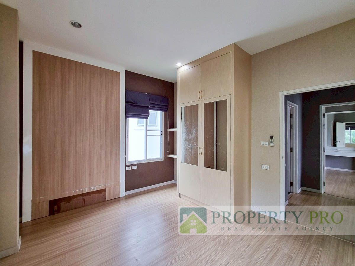 ขายบ้านสมุทรปราการ สำโรง : ขาย บ้าน วิลล่า โนวา เทพารักษ์ บ้านเดี่ยว 4 ห้องนอน ขนาด 54 ตรว 216 ตรม ใกล้ บางนา บางพลี แพรกษา บางปู : EL25R-006