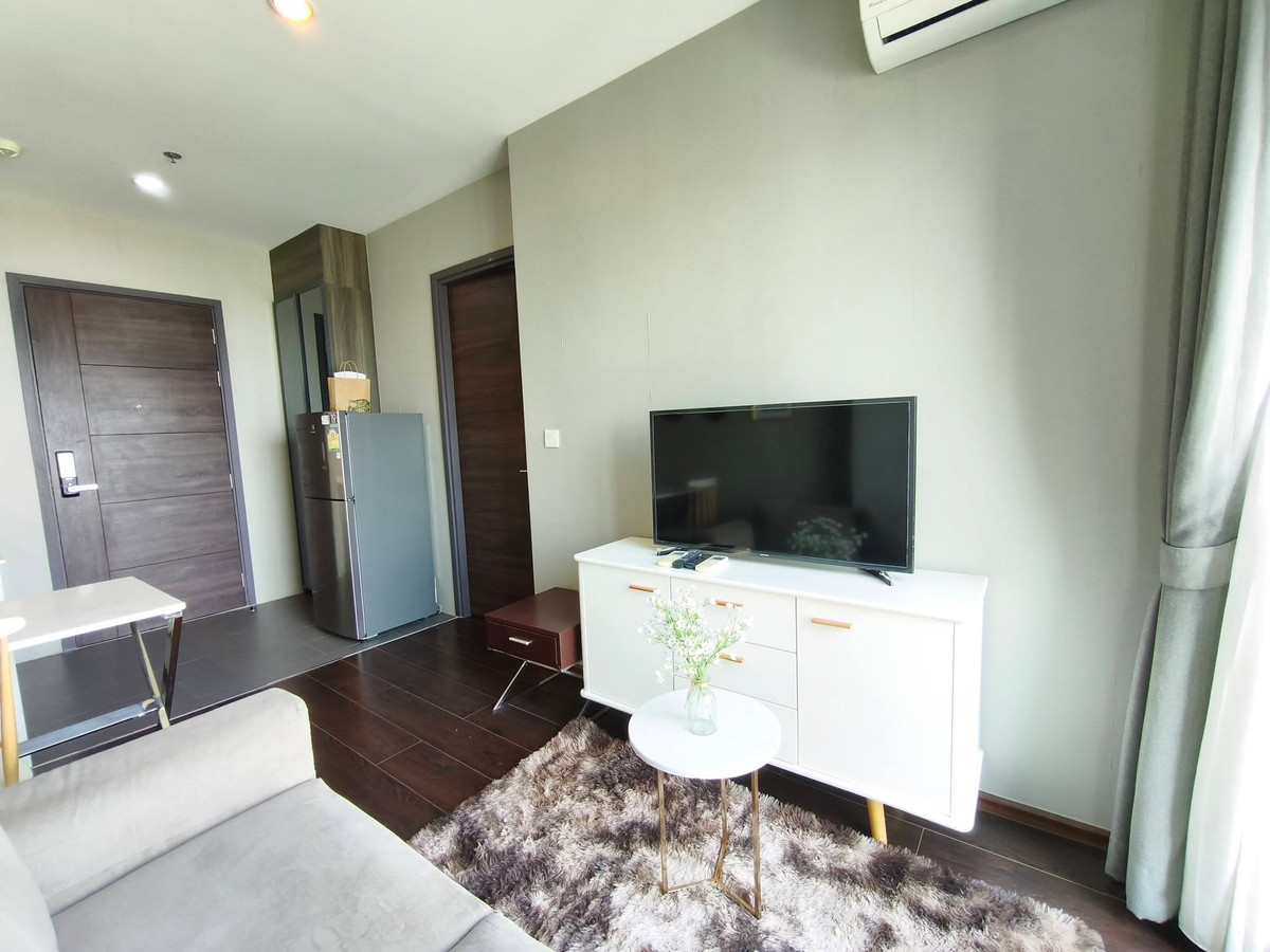 For RentCondoSukhumvit, Asoke, Thonglor : 🔴16000฿🔴 𝗖 𝗘𝗸𝗸𝗮𝗺𝗮𝗶┃C Ekkamai ✅ near BTS Ekkamai, happy to serve 🙏 If interested, talk to 𝙇𝙄𝙉𝙀 (reply very quickly):​📱 Property Code​ 6901-1610📱: Line ID:@bbcondo88