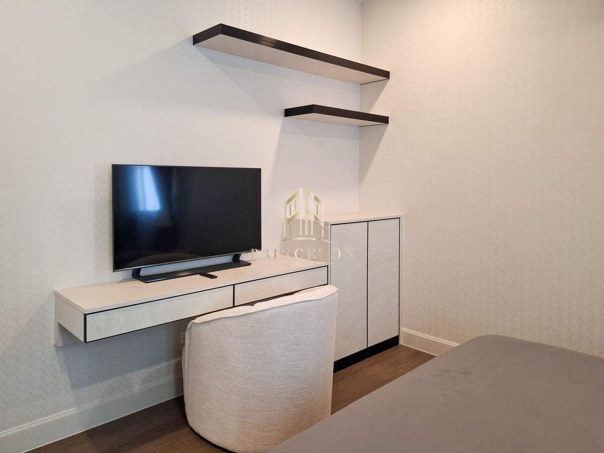 HousePattanakan, Srinakarin : Luxury House For Sale or Rent Nantawan Rama 9 New Krungthep Kreetha