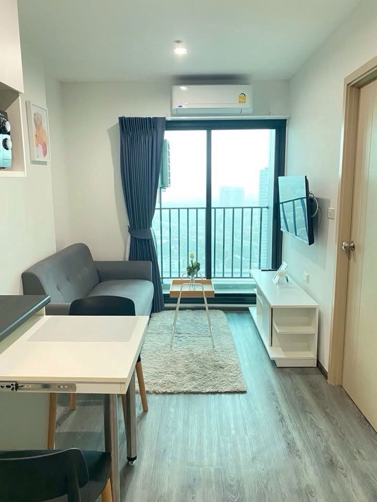 For RentCondoPattanakan, Srinakarin : Rent a Rich Park @triple Sttio, air conditioner, phase