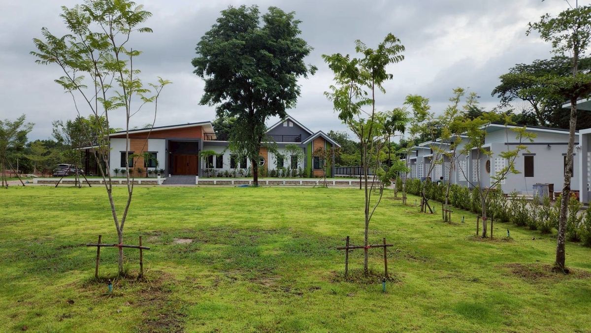 For SaleHotel&Apartment BusinessPrachin Buri : Resort for sale with 14.3 rai of fruit orchard house