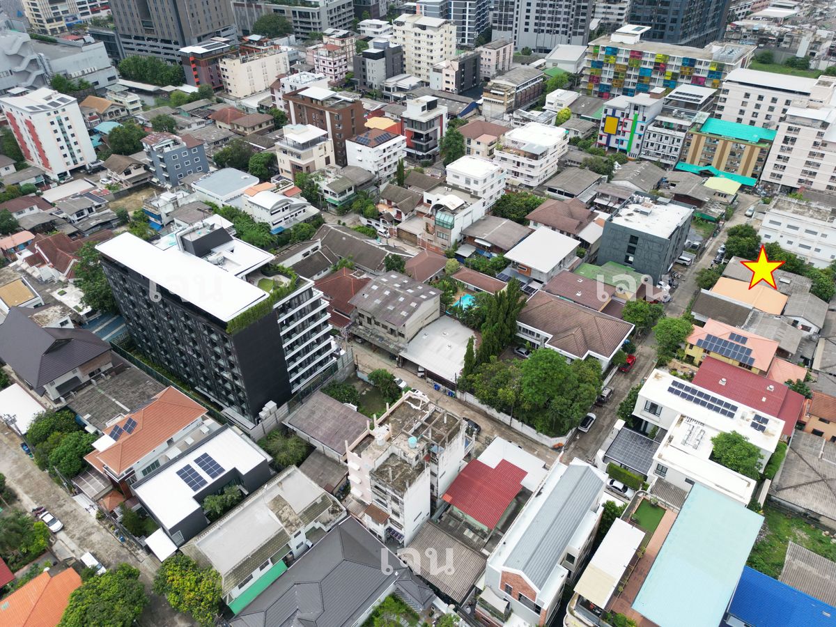 ขายที่ดินรัชดา ห้วยขวาง : ขายที่ดินห้วยขวาง ขายที่ดินซอยสุนทรศิริ ขายที่ดินซอยประชาราษฎร์บำเพ็ญ6 ขนาดที่ดิน 129 ตารางวา แปลงสวยมาก ทำเลดีมาก เหมาะแก่การลงทุน สร้างโรงแรม คอนโด หอพัก บ้านหรู หรือกิจการออฟฟิต ห่างจาก MRT ห้วยขวางเพียง 500 เมตรเท่านั้น