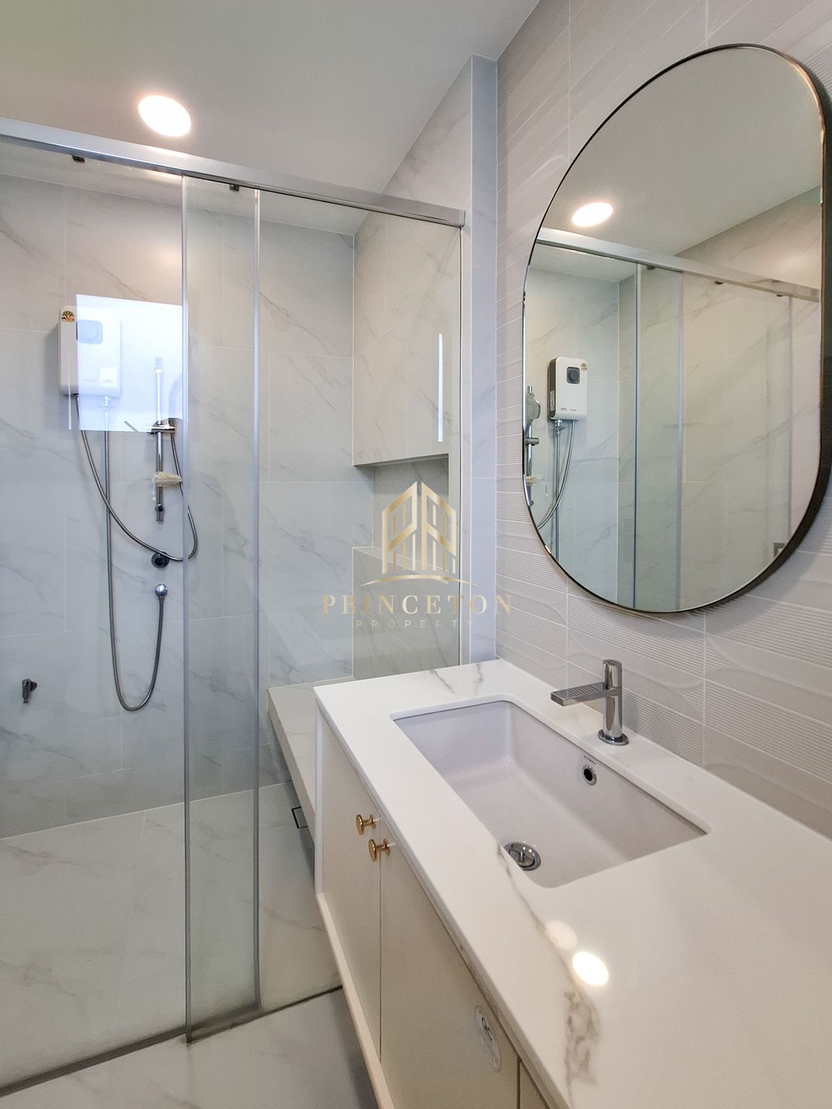 HousePattanakan, Srinakarin : Luxury House For Sale or Rent Nantawan Rama 9 New Krungthep Kreetha