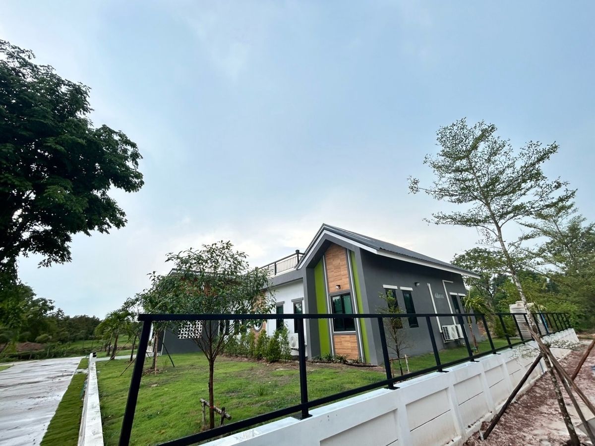 For SaleHotel&Apartment BusinessPrachin Buri : Resort for sale with 14.3 rai of fruit orchard house