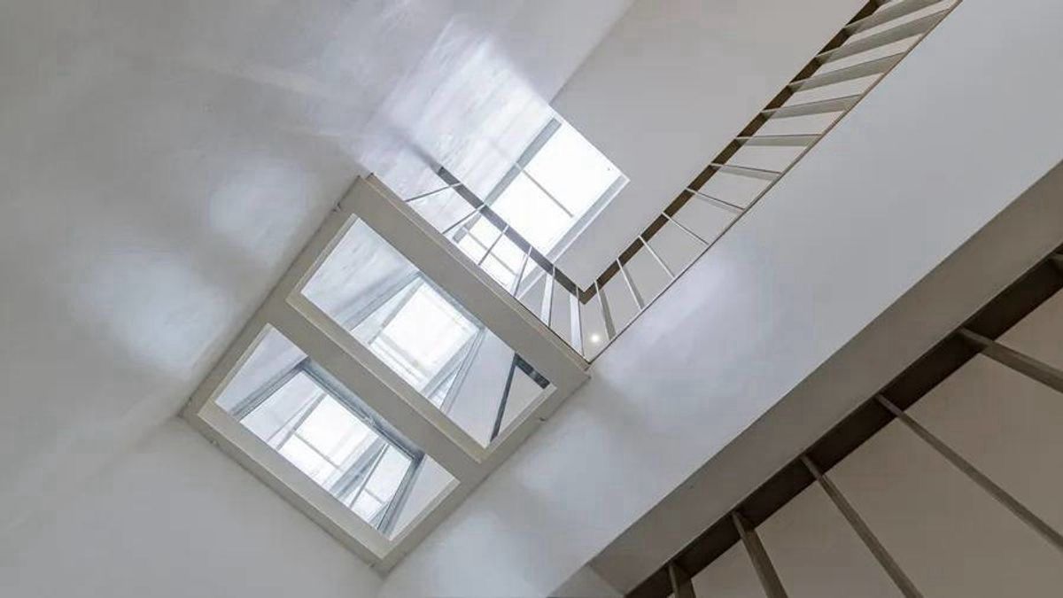 ขายทาวน์โฮมลาดพร้าว เซ็นทรัลลาดพร้าว : HOT DEAL !! ขาย Luxe35 บ้านหรู 4 ชั้น ขนาด 400 Sq.m 3 bed 6 bath ติดต่อ 086-795-9997 