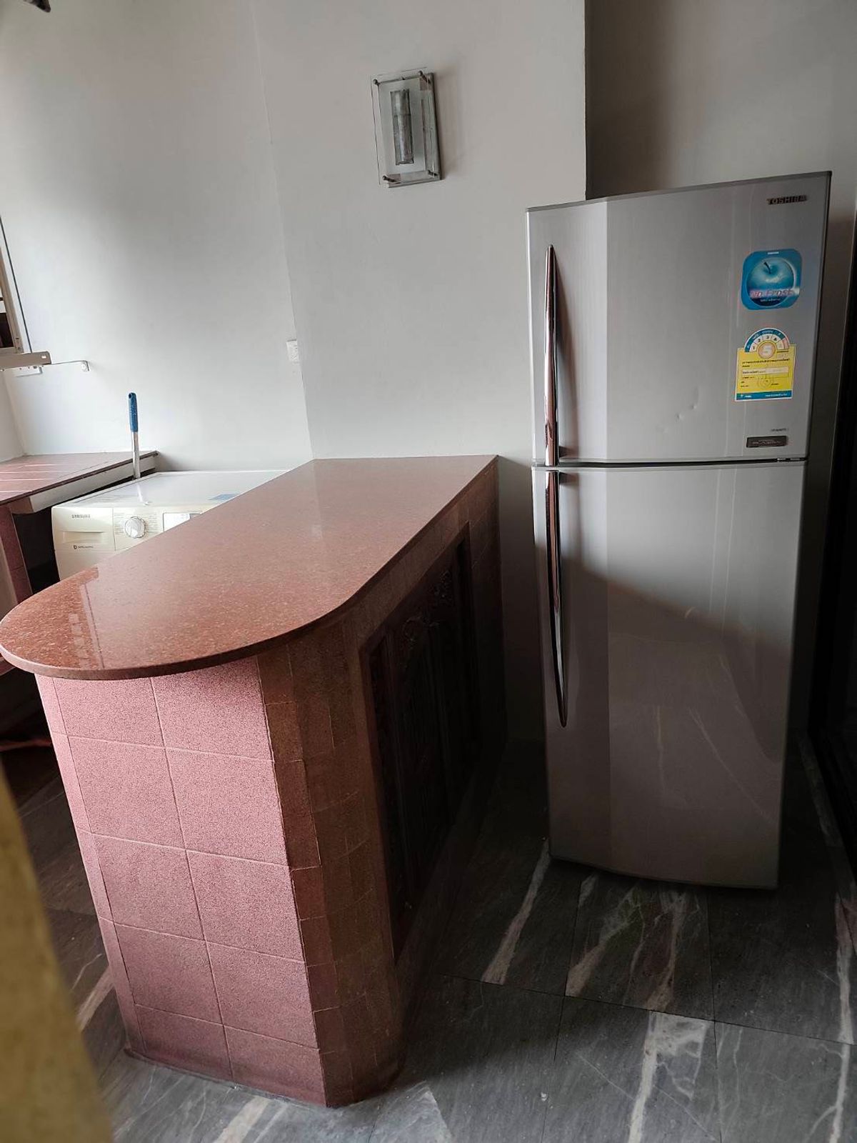 ให้เช่าคอนโดสาทร นราธิวาส : ให้เช่าคอนโดย่านสีลม ชั้น31 / 46ตรม. / ราคา 14,000.-