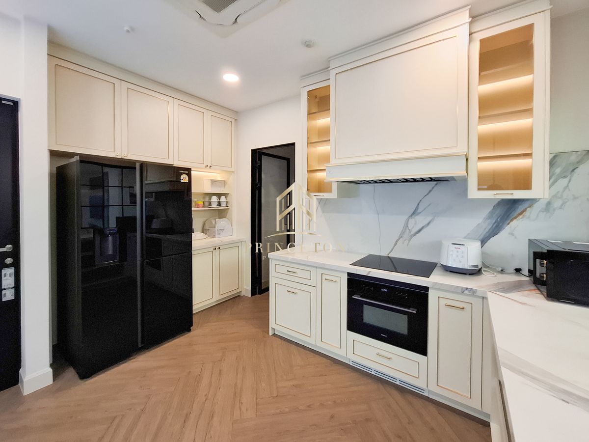 HousePattanakan, Srinakarin : Luxury House For Sale or Rent Nantawan Rama 9 New Krungthep Kreetha