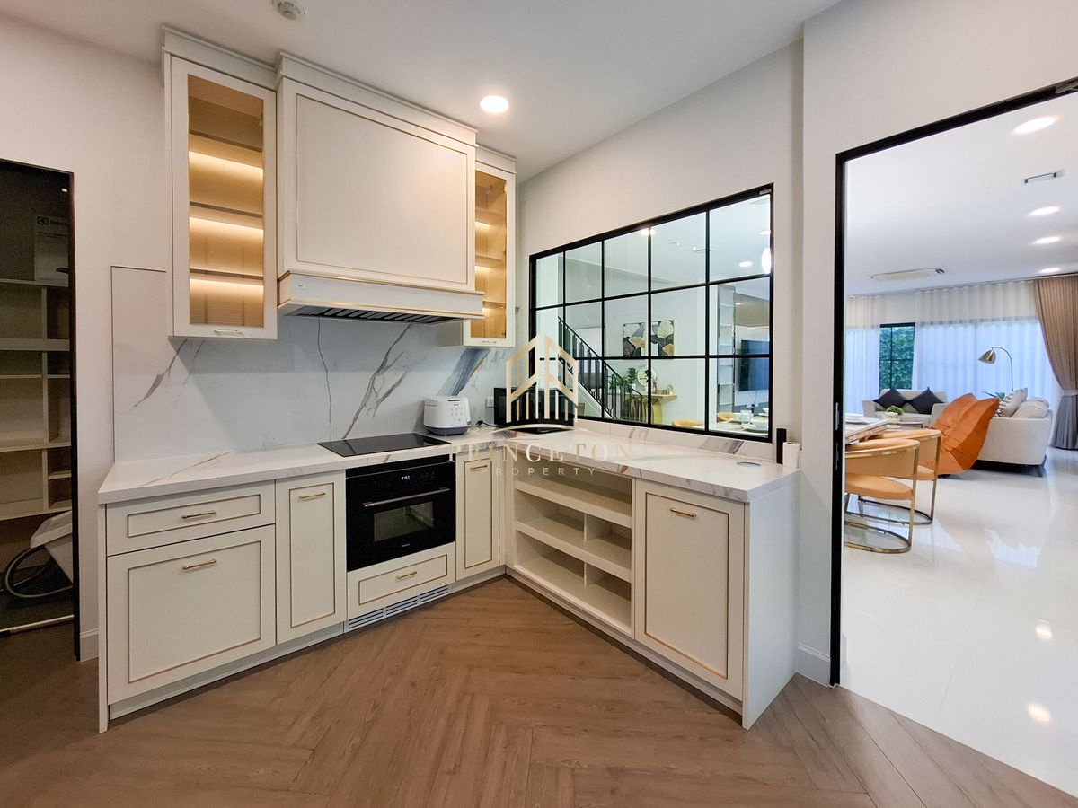 HousePattanakan, Srinakarin : Luxury House For Sale or Rent Nantawan Rama 9 New Krungthep Kreetha