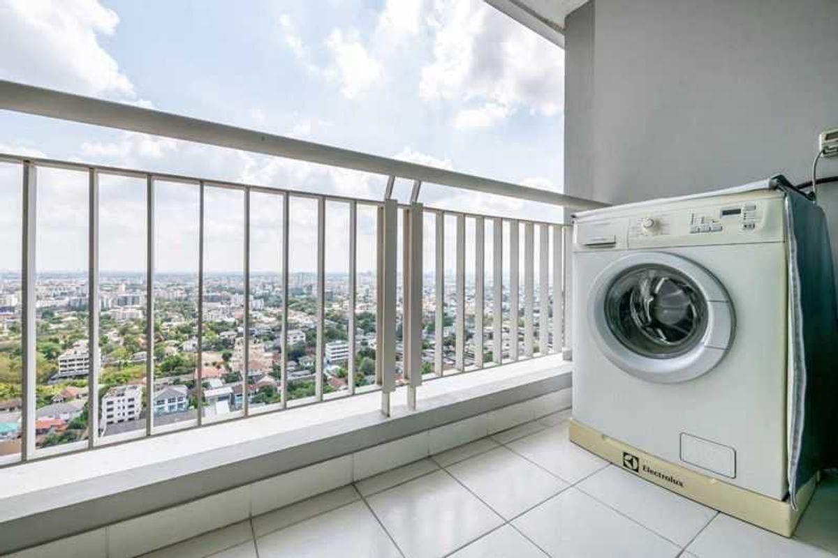 ให้เช่าคอนโดรัชดา ห้วยขวาง : ให้ เช่า ด่วน Rhythm ratchada 2ห้องนอน 2ห้องน้ำ ห้องใหม่ ราคาพิเศษ พร้อมอยู่