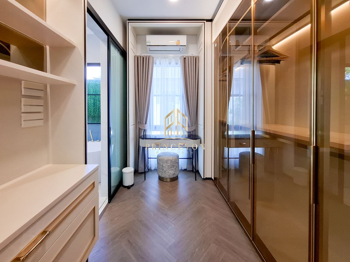 HousePattanakan, Srinakarin : Luxury House For Sale or Rent Nantawan Rama 9 New Krungthep Kreetha