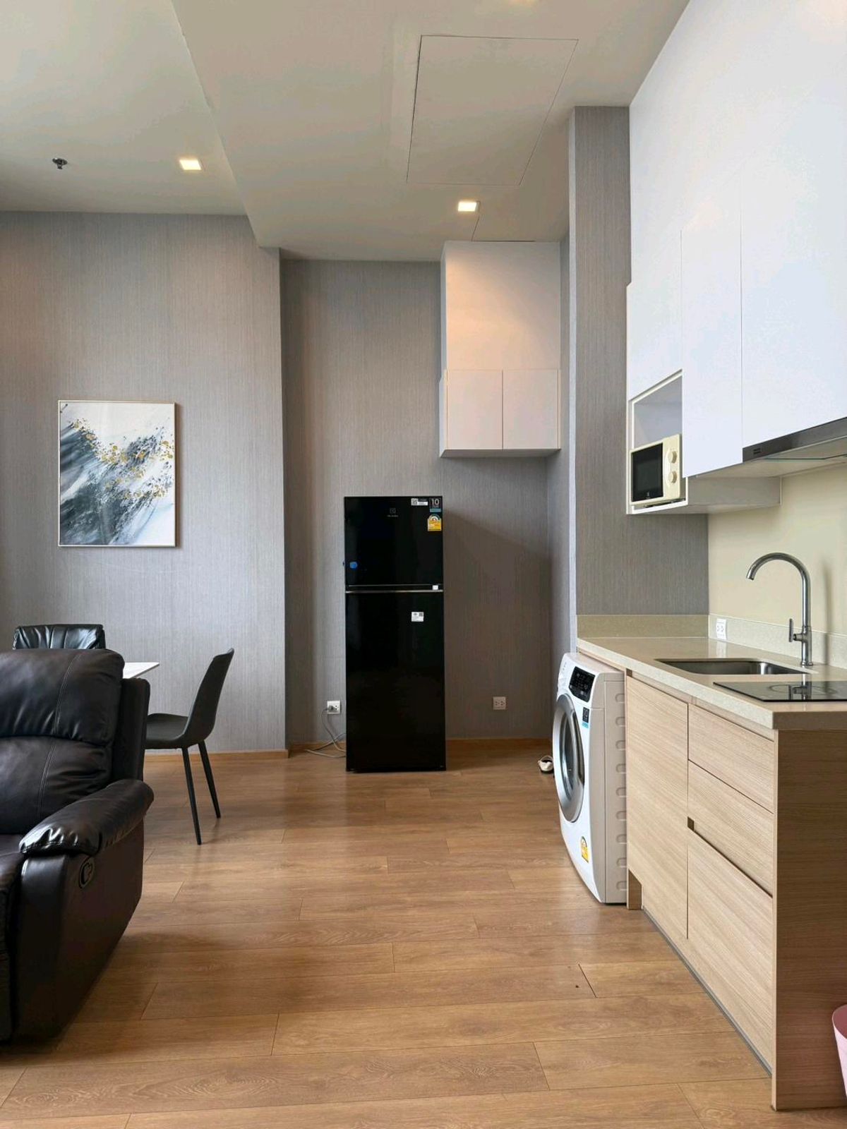 ให้เช่าคอนโดสุขุมวิท อโศก ทองหล่อ : 2 beds 2 baths Noble Around Sukhumvit 33