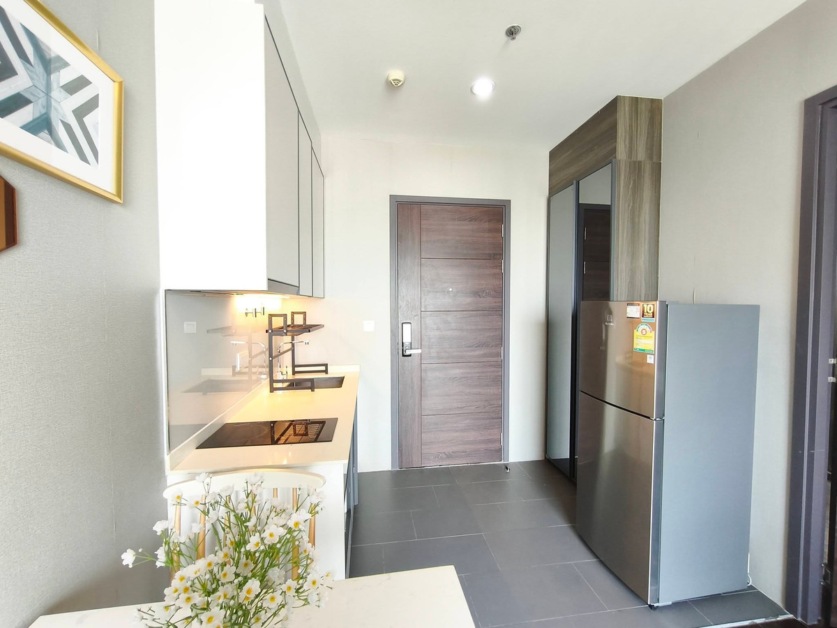 For RentCondoSukhumvit, Asoke, Thonglor : 🔴16000฿🔴 𝗖 𝗘𝗸𝗸𝗮𝗺𝗮𝗶┃C Ekkamai ✅ near BTS Ekkamai, happy to serve 🙏 If interested, talk to 𝙇𝙄𝙉𝙀 (reply very quickly):​📱 Property Code​ 6901-1610📱: Line ID:@bbcondo88