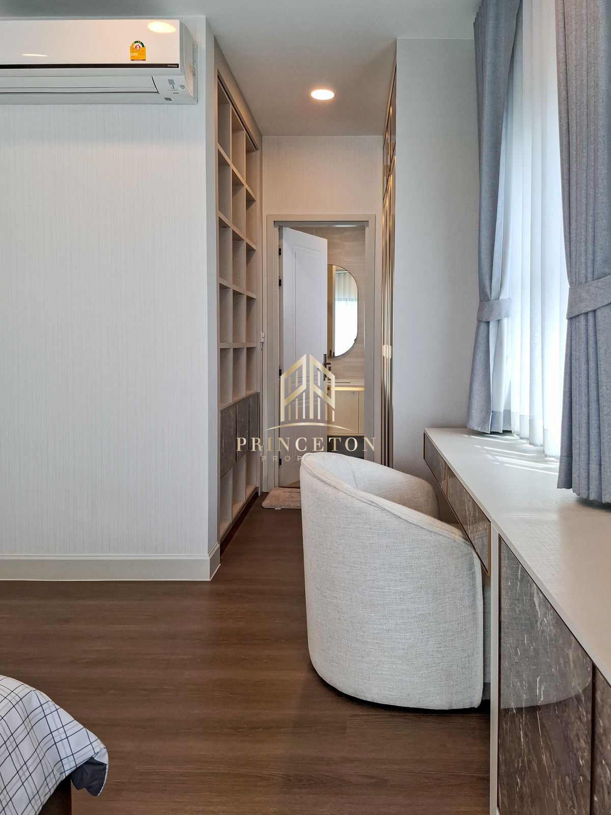 HousePattanakan, Srinakarin : Luxury House For Sale or Rent Nantawan Rama 9 New Krungthep Kreetha