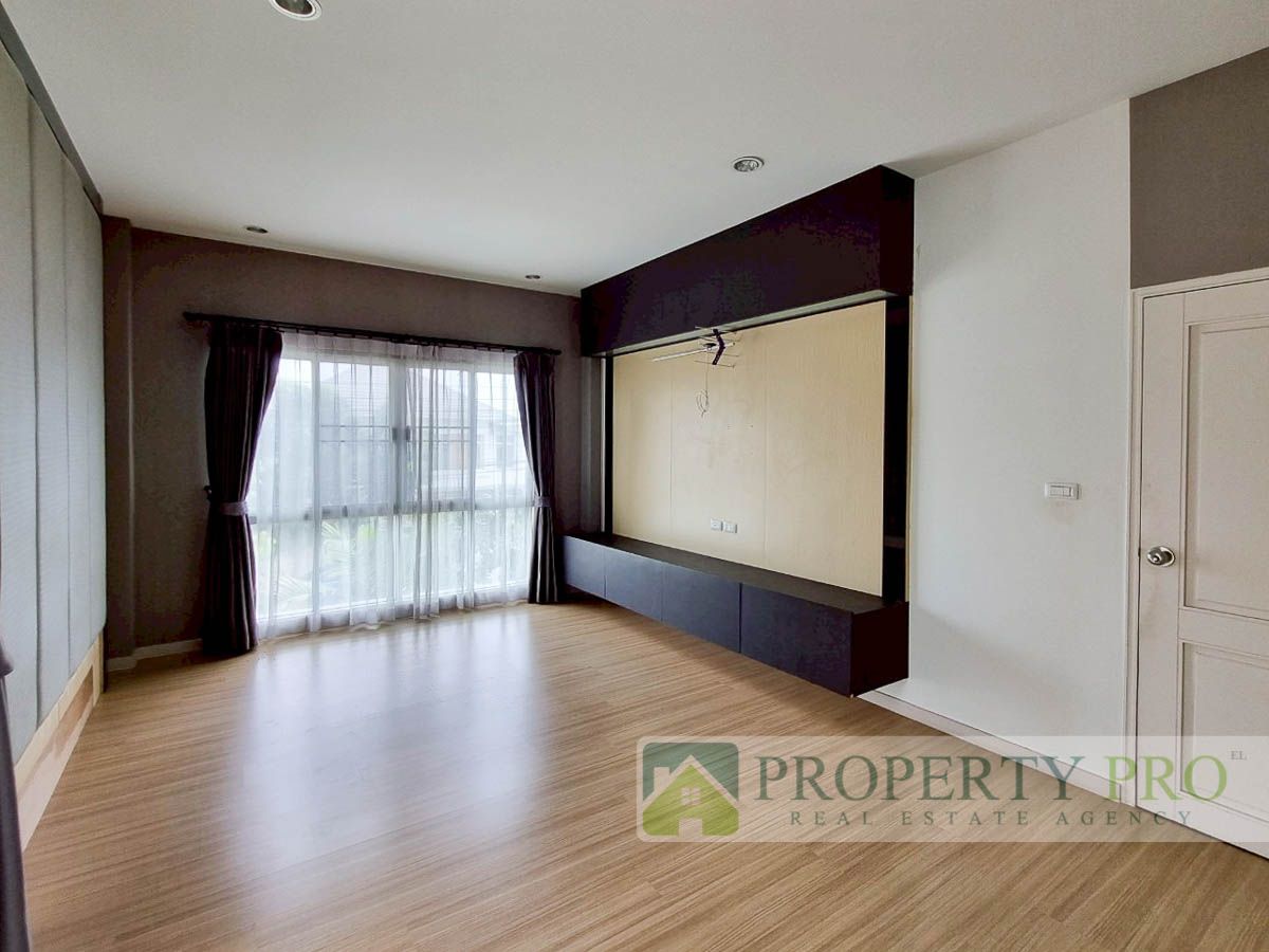 ขายบ้านสมุทรปราการ สำโรง : ขาย บ้าน วิลล่า โนวา เทพารักษ์ บ้านเดี่ยว 4 ห้องนอน ขนาด 54 ตรว 216 ตรม ใกล้ บางนา บางพลี แพรกษา บางปู : EL25R-006