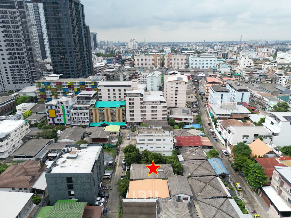 ขายที่ดินรัชดา ห้วยขวาง : ขายที่ดินห้วยขวาง ขายที่ดินซอยสุนทรศิริ ขายที่ดินซอยประชาราษฎร์บำเพ็ญ6 ขนาดที่ดิน 129 ตารางวา แปลงสวยมาก ทำเลดีมาก เหมาะแก่การลงทุน สร้างโรงแรม คอนโด หอพัก บ้านหรู หรือกิจการออฟฟิต ห่างจาก MRT ห้วยขวางเพียง 500 เมตรเท่านั้น