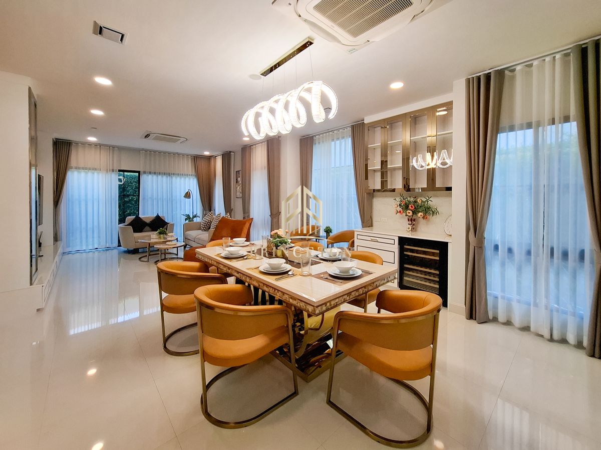 HousePattanakan, Srinakarin : Luxury House For Sale or Rent Nantawan Rama 9 New Krungthep Kreetha