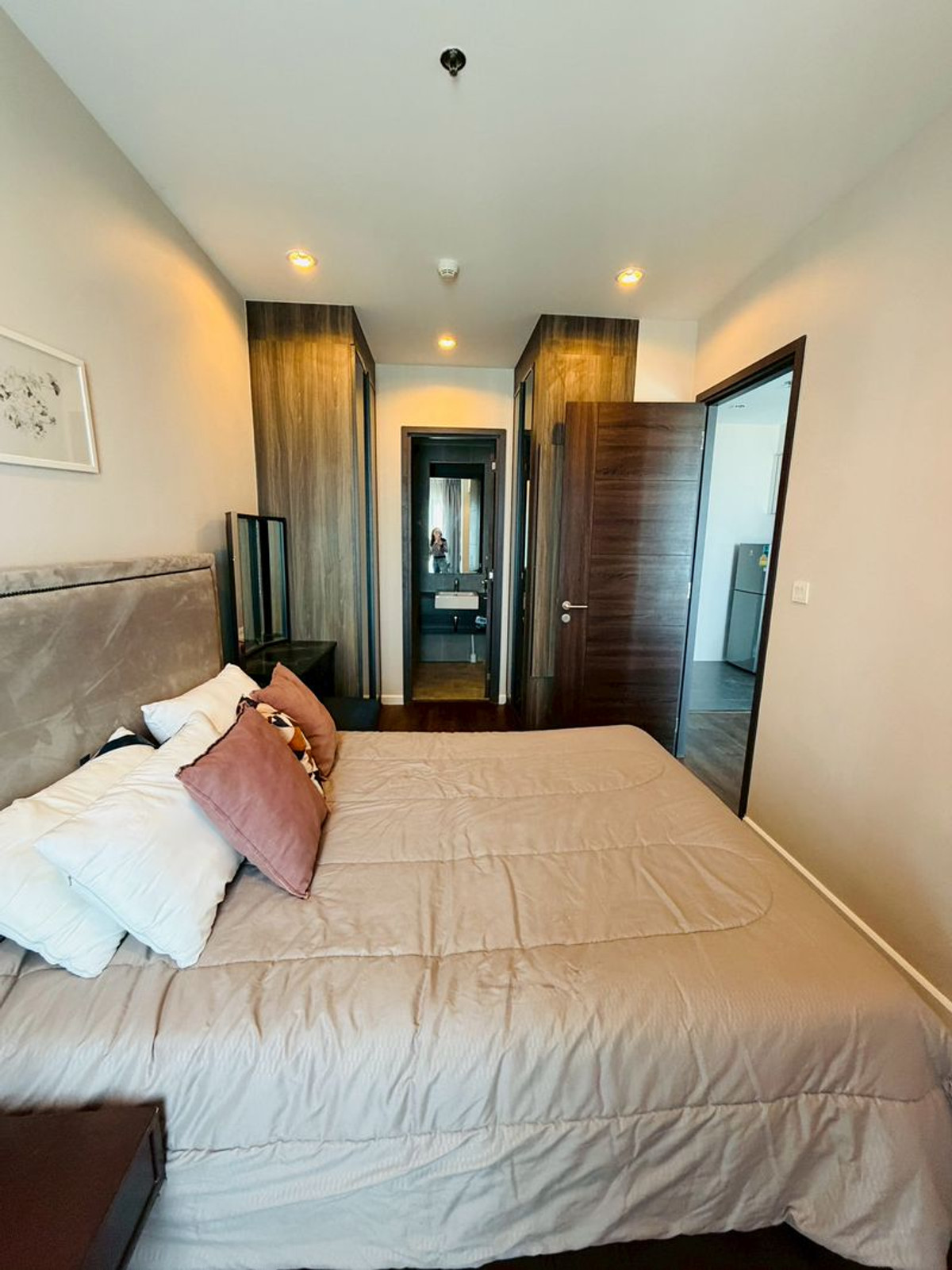 For RentCondoSukhumvit, Asoke, Thonglor : 🔴18,000฿🔴 𝗖 𝗘𝗸𝗸𝗮𝗺𝗮𝗶┃C Ekkamai ✅ near BTS Ekkamai, happy to serve you. If interested, talk to 𝙇𝙄𝙉𝙀 (reply very quickly):​📱 Property code​ 6901-0804📱: Line ID:@bbcondo88