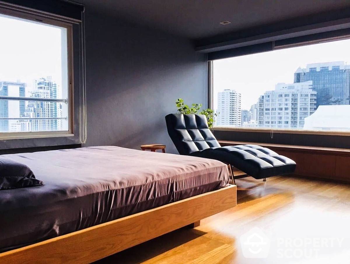 For SaleCondoSukhumvit, Asoke, Thonglor : 3-BR Condo at Liberty Park Condominium near MRT Sukhumvit
