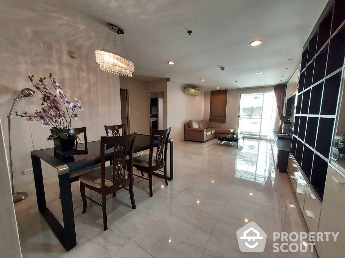 For SaleCondoSukhumvit, Asoke, Thonglor : 2-BR Condo at Serene Place Sukhumvit 24 Condominium near BTS Phrom Phong