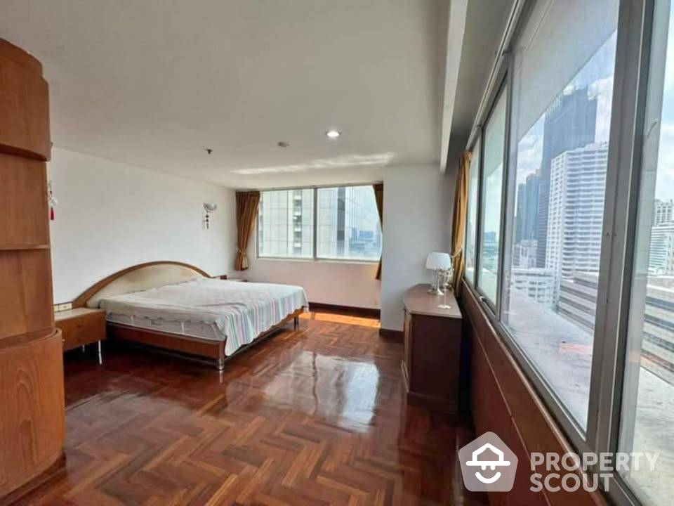 For SaleCondoSukhumvit, Asoke, Thonglor : 2-BR Condo at Asoke Place near MRT Sukhumvit