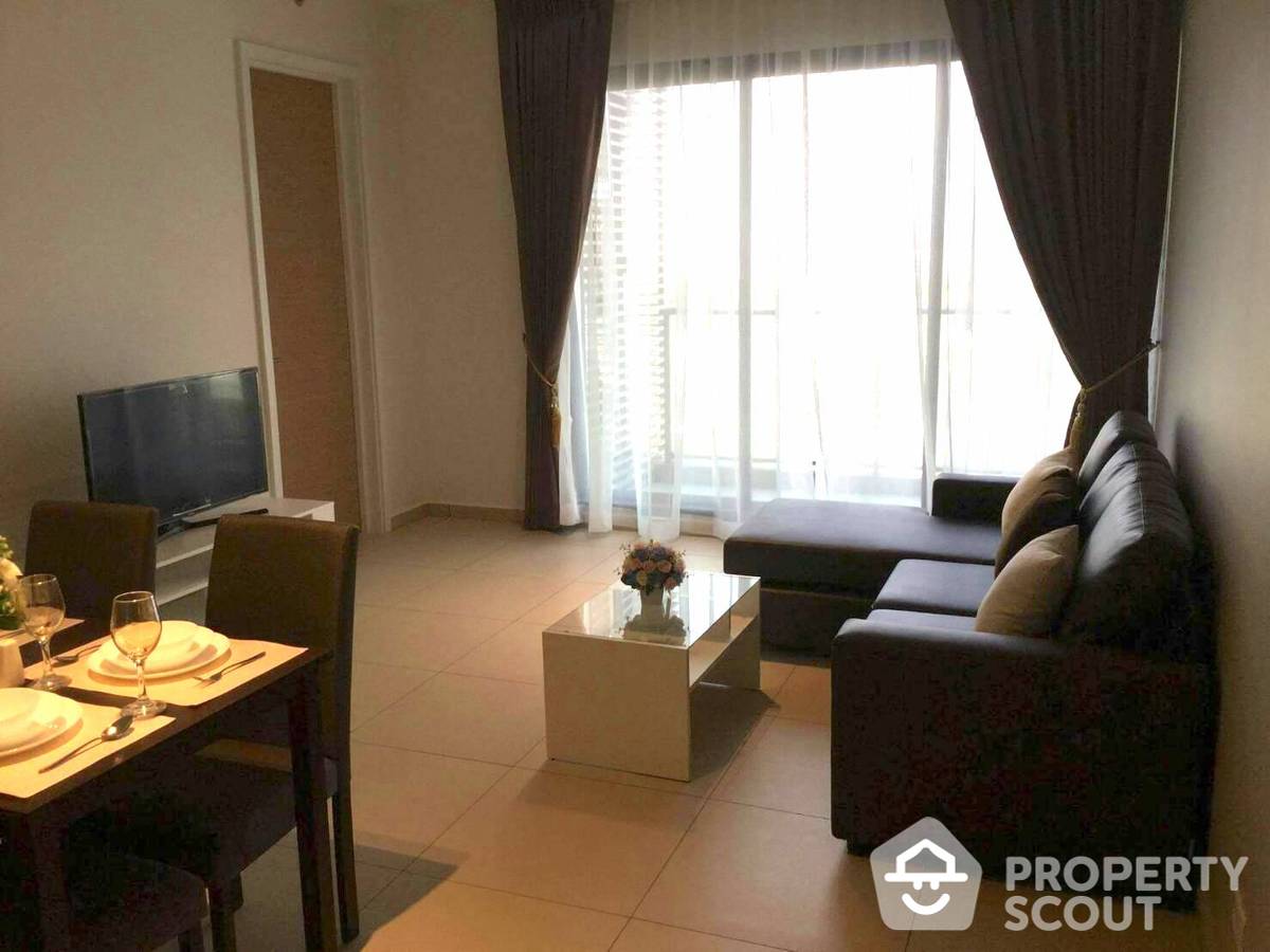 For SaleCondoSukhumvit, Asoke, Thonglor : 2-BR Condo at The Lofts Ekkamai near BTS Ekkamai
