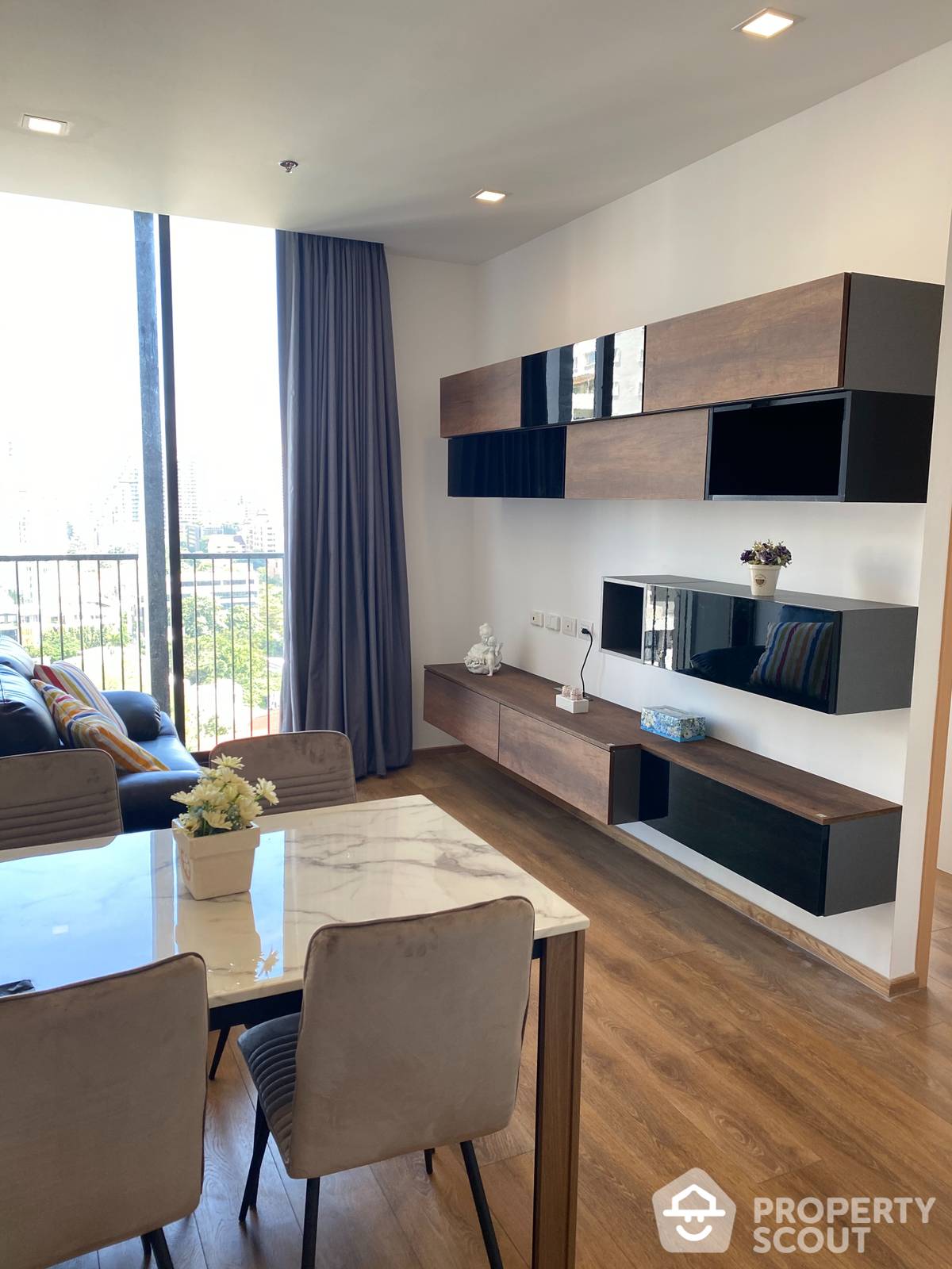 For RentCondoSukhumvit, Asoke, Thonglor : 2-BR Condo at Noble Be 33 near BTS Phrom Phong