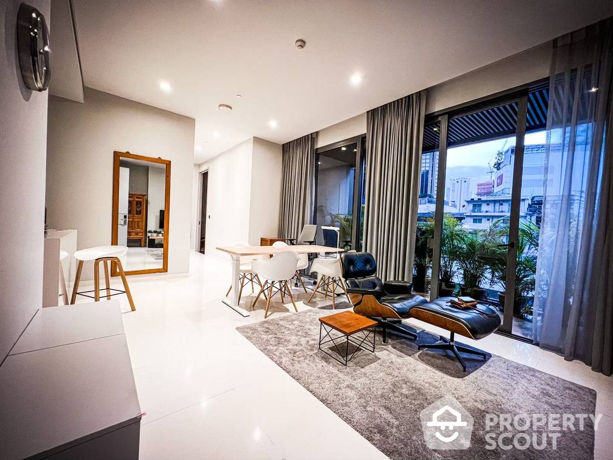 For SaleCondoSukhumvit, Asoke, Thonglor : 2-BR Condo at Vittorio Sukhumvit 39 near BTS Phrom Phong