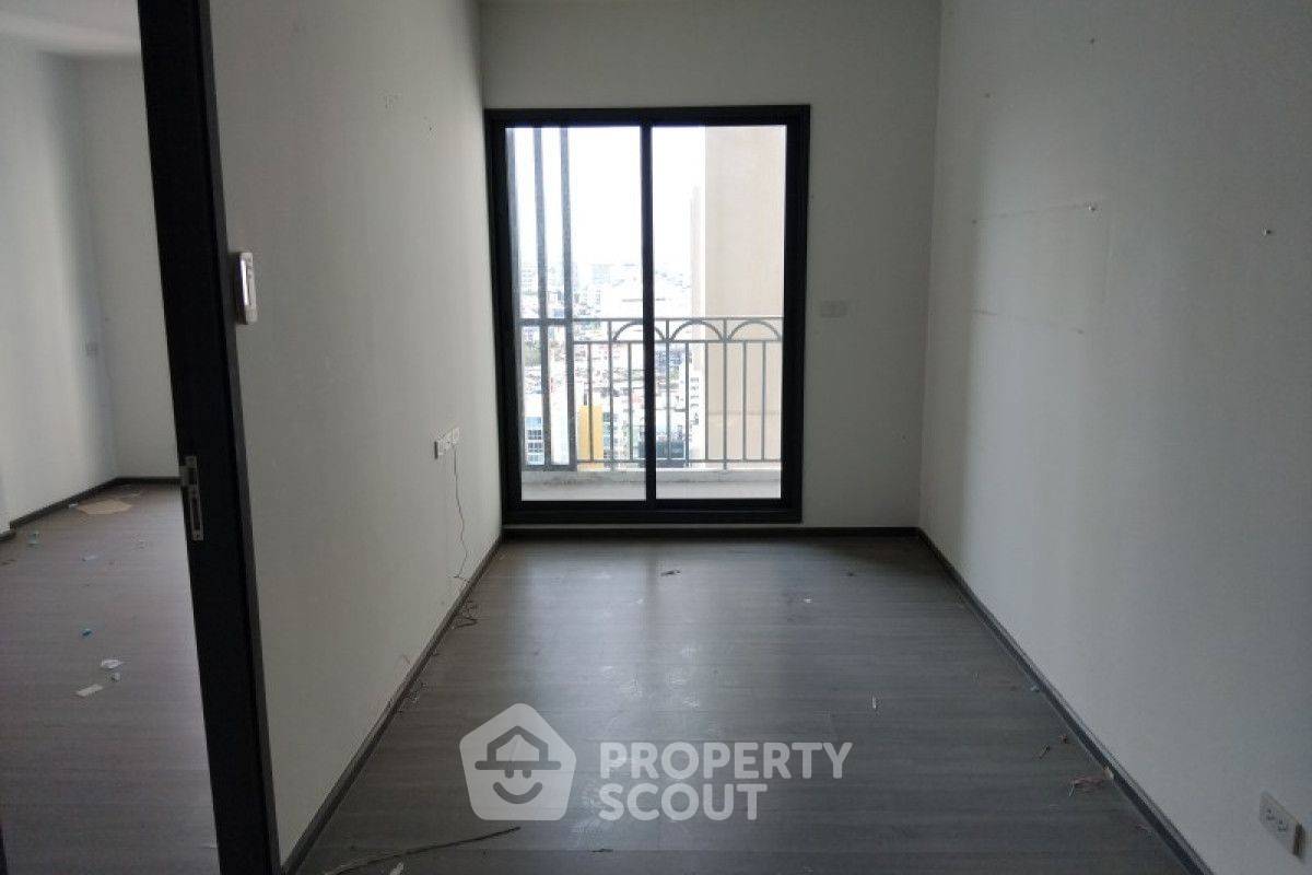 For SaleCondoWongwianyai, Charoennakor : 1-BR Condo at The Rich @ Sathorn - Taksin near BTS Wongwian Yai