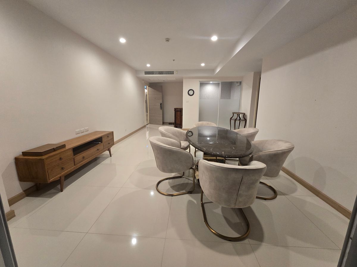 For SaleCondoRama3 (Riverside),Satupadit : Sell ​​high riae condo, resort style, 28th floor, C 99.87 sqm. The room has never been in the River Rama 3 view.