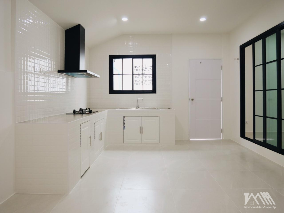 ขายบ้านภูเก็ต : บ้านหลังมุม โซนเกาะแก้ว / House Town, Phuket