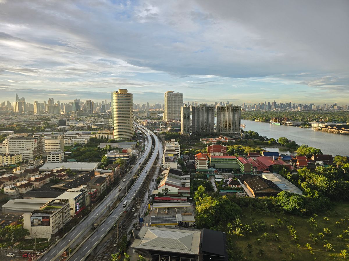 For SaleCondoRama3 (Riverside),Satupadit : Sell ​​high riae condo, resort style, 28th floor, C 99.87 sqm. The room has never been in the River Rama 3 view.