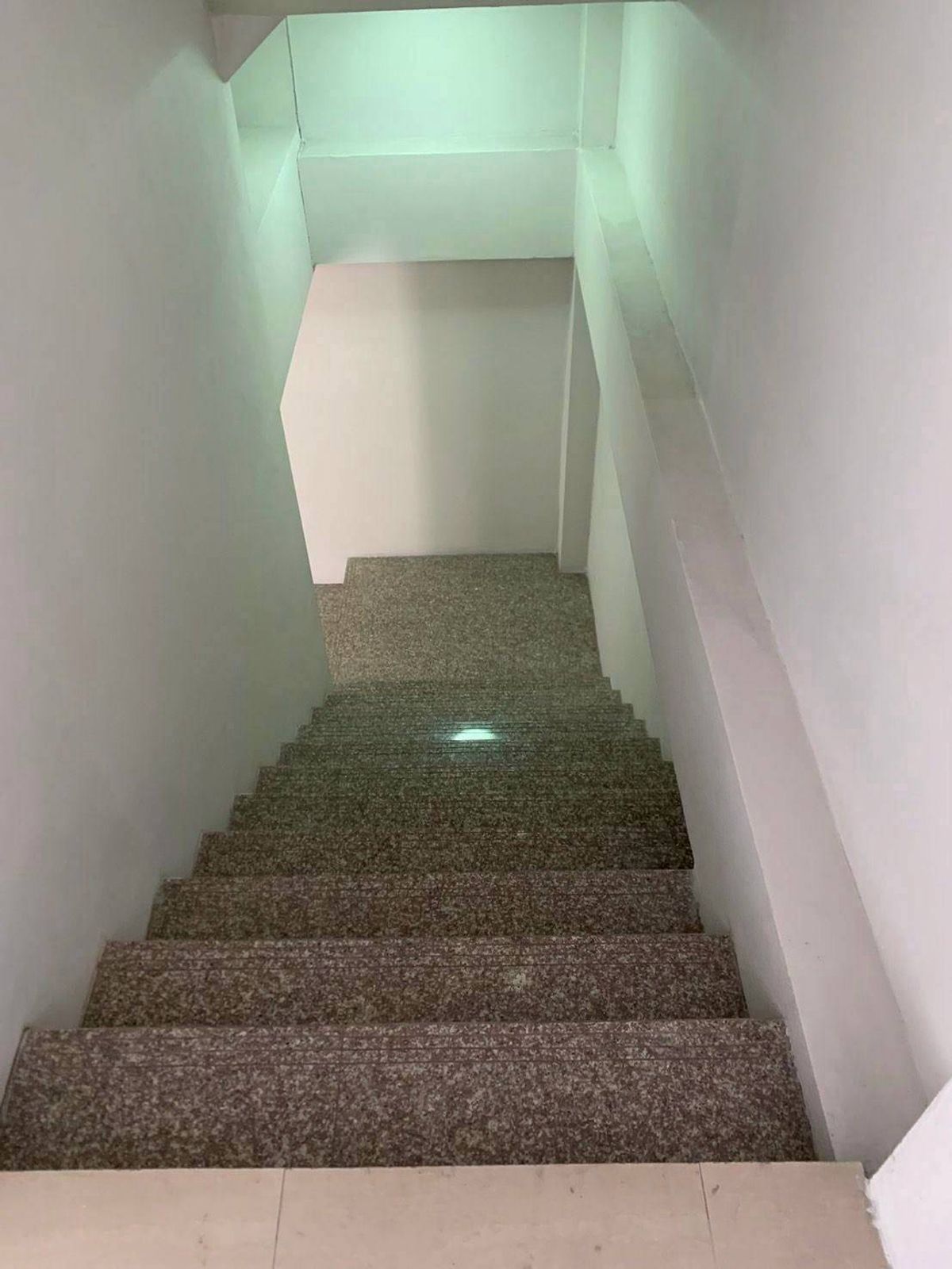 For RentShop HouseNonthaburi, Bang Yai, Bangbuathong : Rent a 3 -story commercial building + roof on the main road, Bang Yai City Excellent trading location (N.1722)