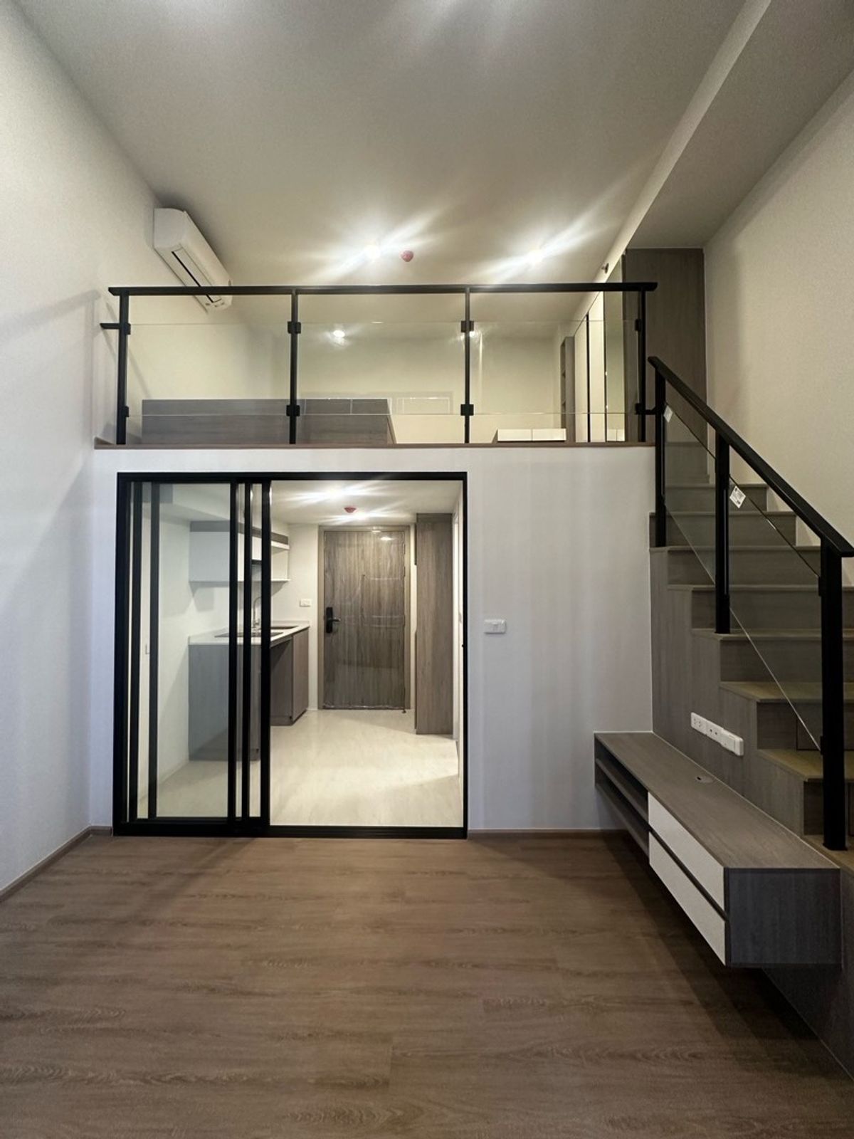 ขายคอนโดรัตนาธิเบศร์ สนามบินน้ำ พระนั่งเกล้า : Duo Space 1 Bedroom 22 sq.m ราคาพิเศษ️️