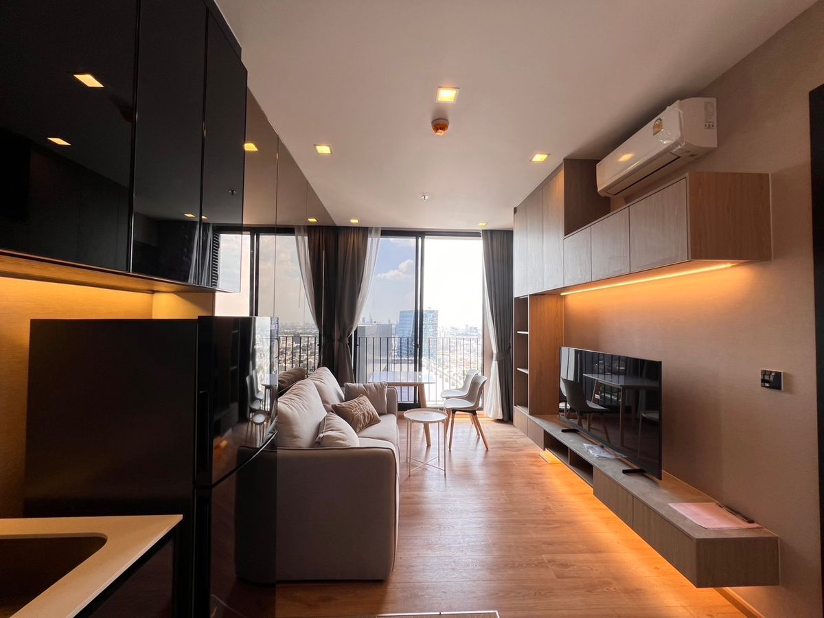 ให้เช่าคอนโดอารีย์ อนุสาวรีย์ : ให้เช่าห้องใหม่พร้อมเฟอร์ครบ Noble Around Ari (2 Bed 1 Bath) ห้องมุม 45 sq.m. ชั้น 37 (วิวทุกมุมสวยไม่โดนบล็อค)