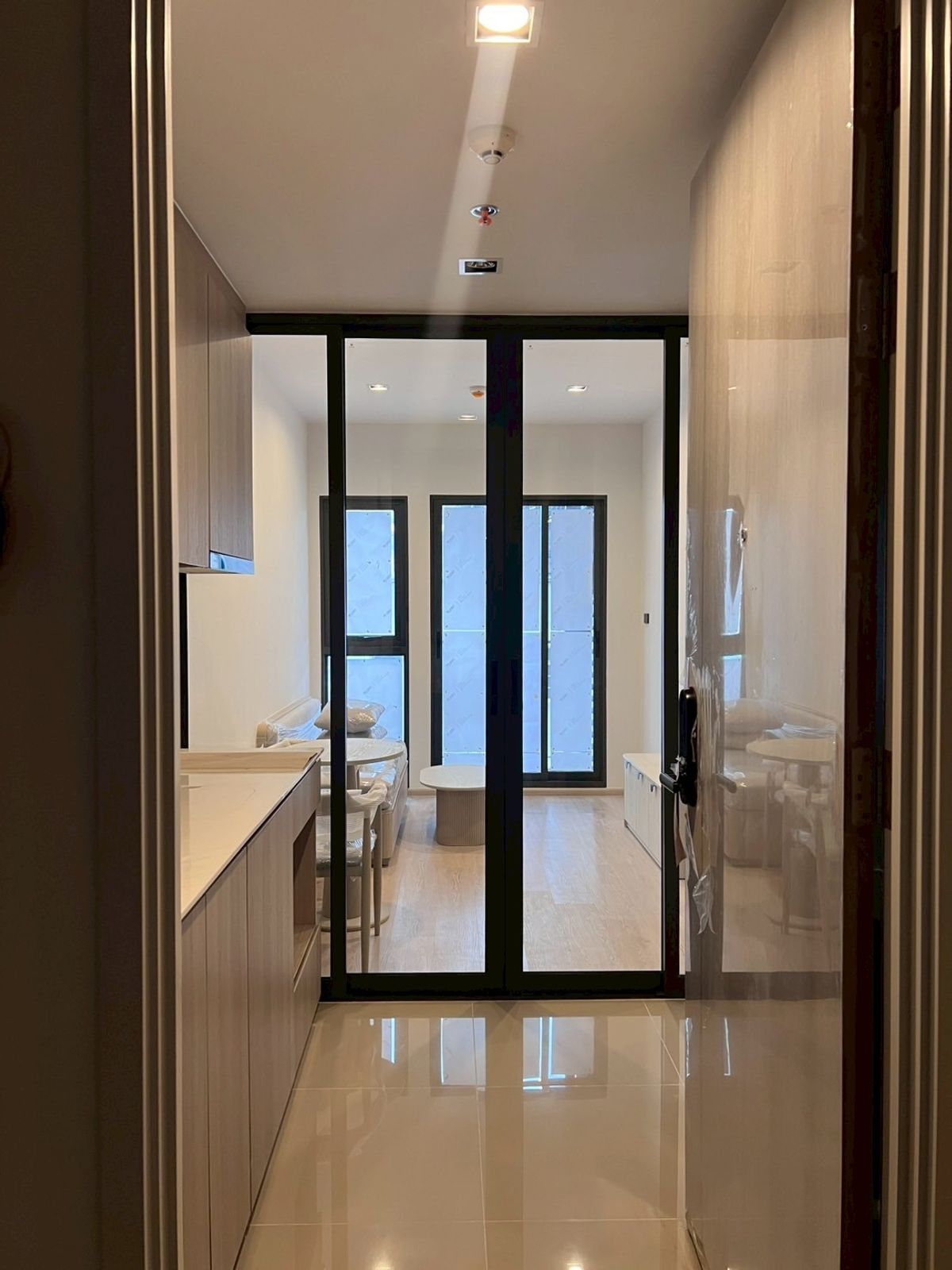 ให้เช่าคอนโดวงเวียนใหญ่ เจริญนคร : 🔐#PO2302_063🔐พร้อมเข้าอยู่ 🗓️ 𝐅𝐨𝐫 𝐑𝐞𝐧𝐭 (32 𝐬𝐪𝐦. 1𝐛𝐞𝐝, 𝟏𝐛𝐚𝐭𝐡 ) 𝐑𝐞𝐟𝐞𝐫𝐞𝐧𝐜𝐞 𝐒𝐚𝐭𝐡𝐨𝐫𝐧 - 𝐖𝐨𝐧𝐠𝐰𝐢𝐚𝐧 𝐘𝐚𝐢