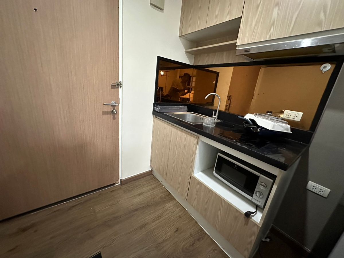 For SaleCondoRatchadapisek, Huaikwang, Suttisan : Selling with tenants Movenpick Residences Ekkamai Price 3,300,000 baht [Oms250501]