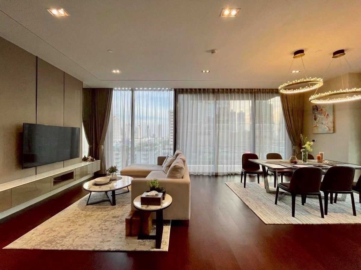 ให้เช่าคอนโดสุขุมวิท อโศก ทองหล่อ : 150k | 2 Bedrooms 2 Barhrooms | 132 sq.m. 📞086-9299929 | Line : mepunn 