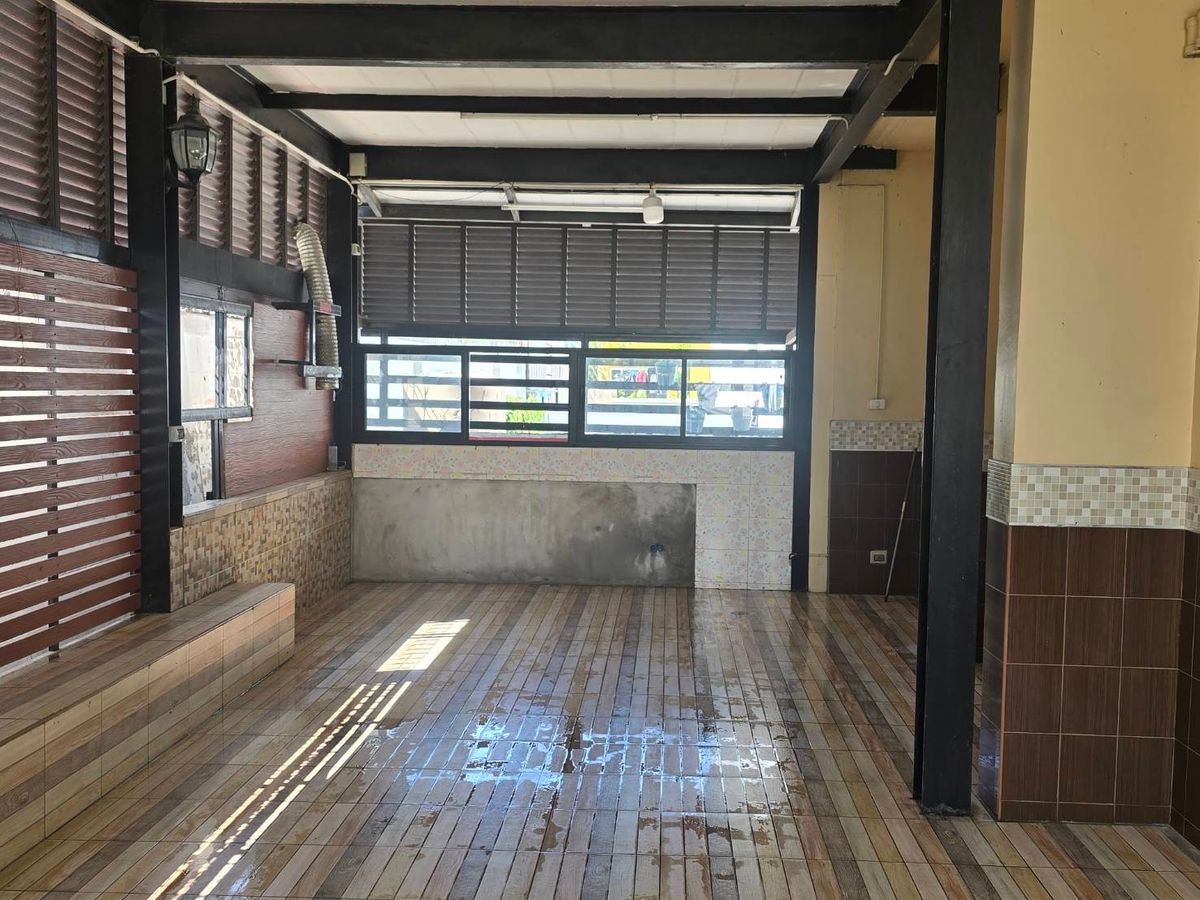 ขายบ้านมีนบุรี-ร่มเกล้า : พาร์คเวย์ ชาเล่ต์ รามคำแหง / 3 ห้องนอน (ขาย), Parkway Chalet Ramkhamhaeng / 3 Bedrooms (FOR SALE) AA376