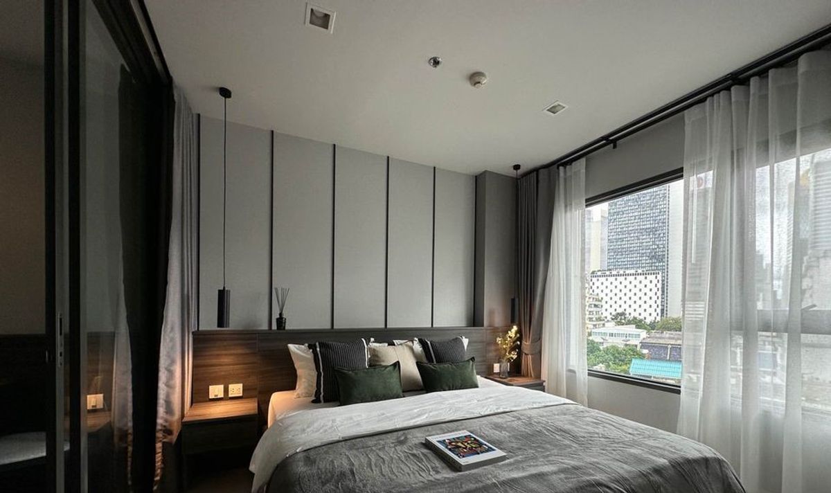 For RentCondoWitthayu, Chidlom, Langsuan, Ploenchit :  Life One Wireless LSIR0094
