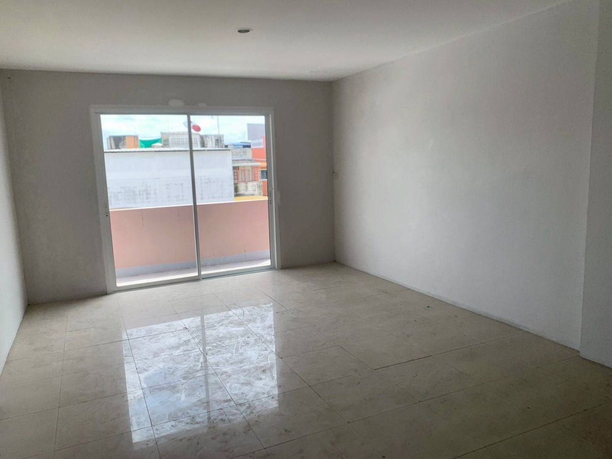 For RentShop HouseNonthaburi, Bang Yai, Bangbuathong : Rent a 3 -story commercial building + roof on the main road, Bang Yai City Excellent trading location (N.1722)