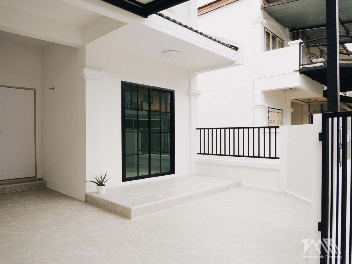 ขายบ้านภูเก็ต : บ้านหลังมุม โซนเกาะแก้ว / House Town, Phuket