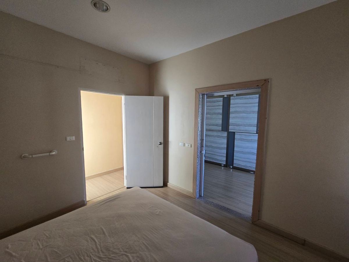 ขายบ้านมีนบุรี-ร่มเกล้า : พาร์คเวย์ ชาเล่ต์ รามคำแหง / 3 ห้องนอน (ขาย), Parkway Chalet Ramkhamhaeng / 3 Bedrooms (FOR SALE) AA376