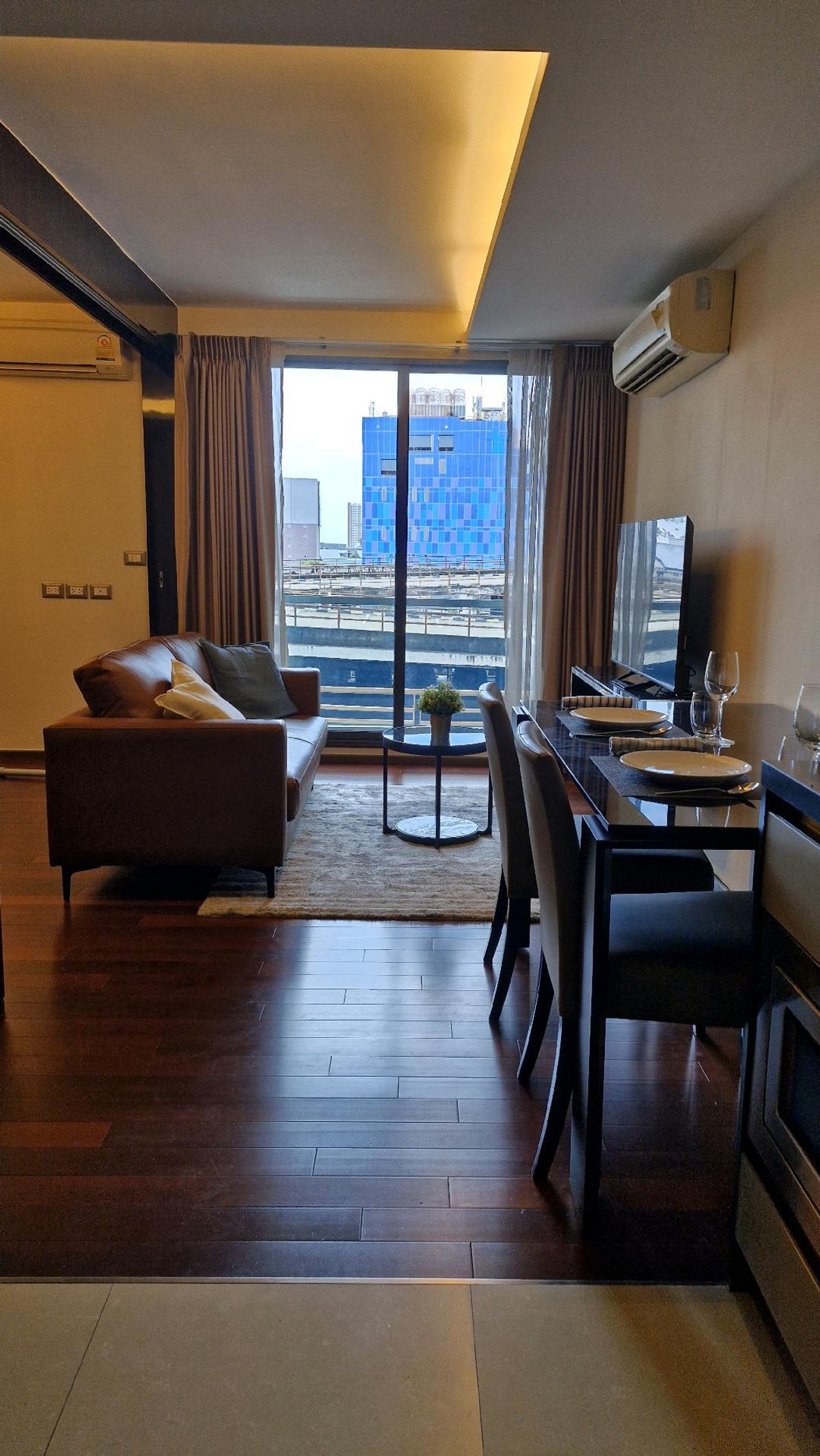 ให้เช่าคอนโดสุขุมวิท อโศก ทองหล่อ : For Rent: 1-Bedroom Condo @ The Address Sukhumvit 61 (Ekamai) 