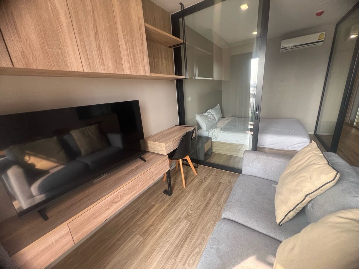 ให้เช่าคอนโดสาทร นราธิวาส : 📍Condominium Blossom Sathorn-Charoenrat for rent