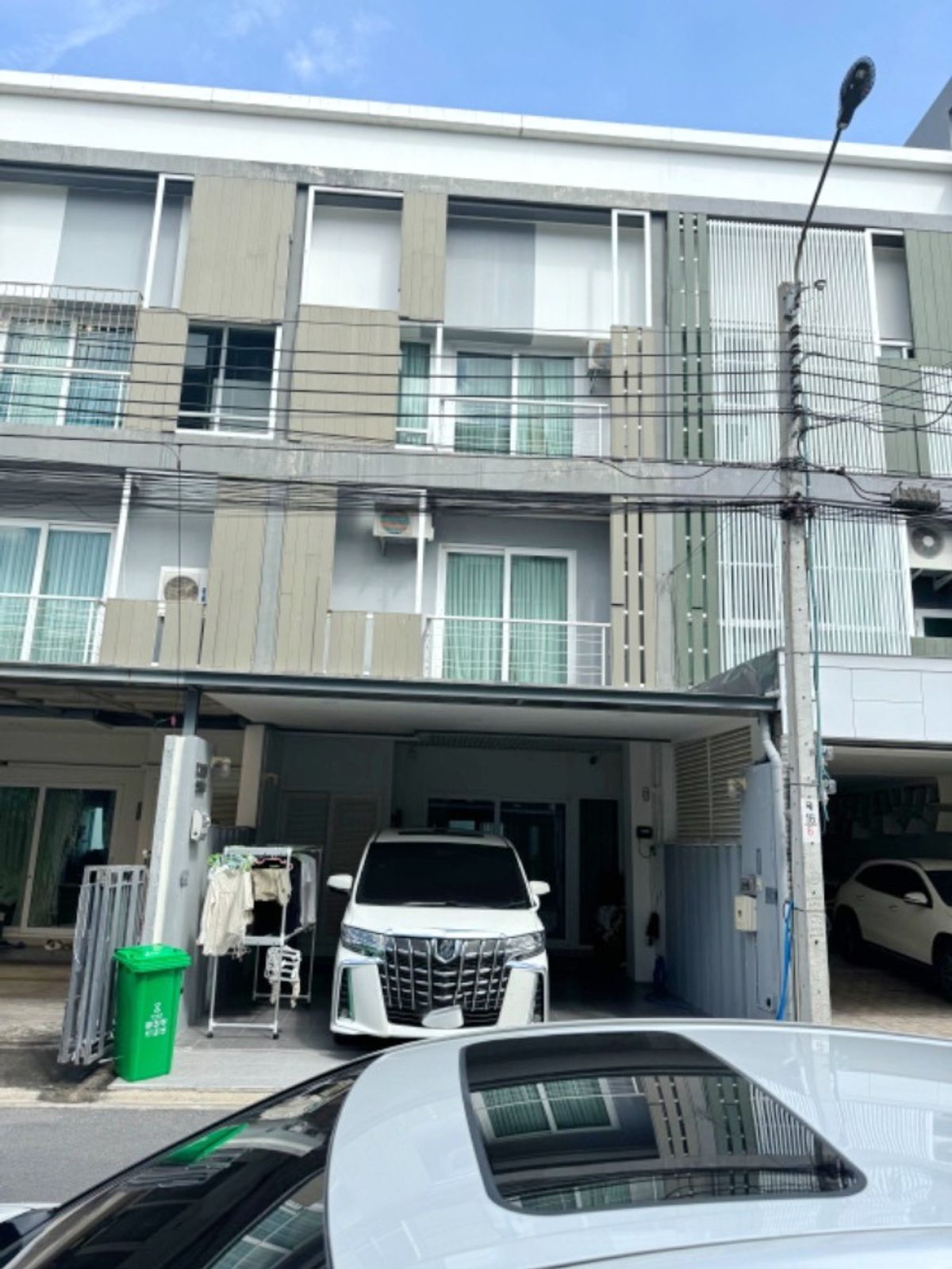 For RentHome OfficeChokchai 4, Ladprao 71, Ladprao 48, : HK0245♛♚ Rent 𝓼 Sell 3 Bedroom Home Selling ⚝ Ladprao Ladprao 71∞099-5919653,065-9423251▚Line@surreside